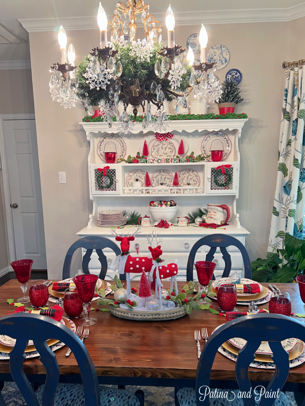 Christmas Breakfast room table