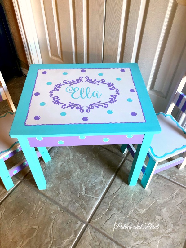 Ella’s Table and Chairs