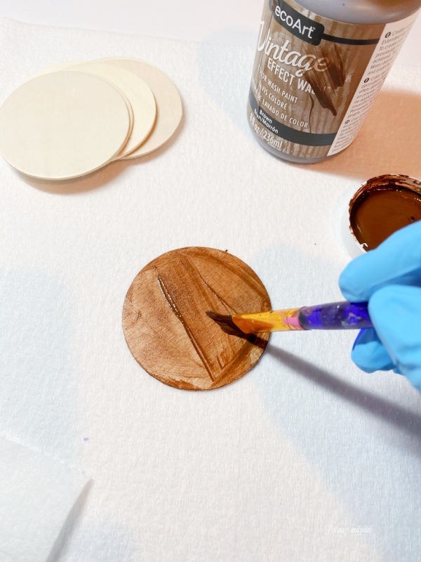 painting wooden circle