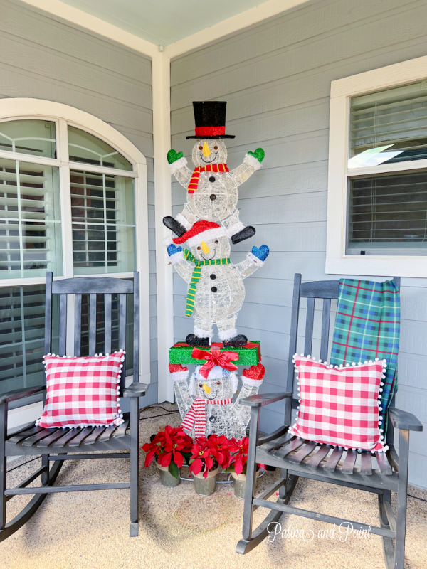 Snowman seating area