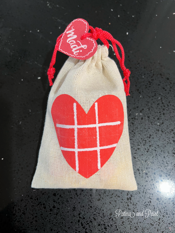 tic tac toe bag with gift tag