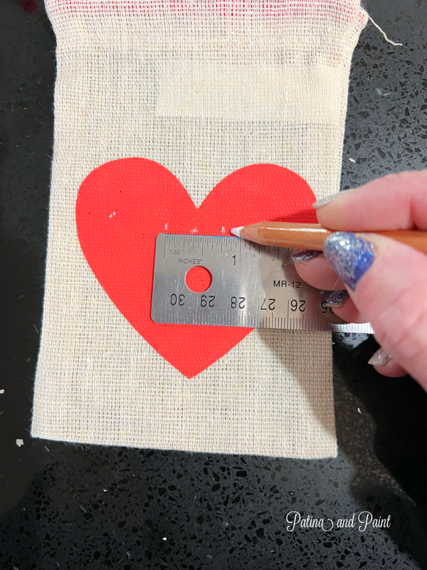 marking a heart bag